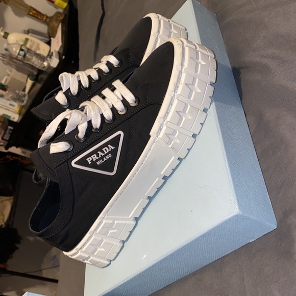 COPY - Prada women’s Lug-Sole platform sneakers - Picture 3 of 3